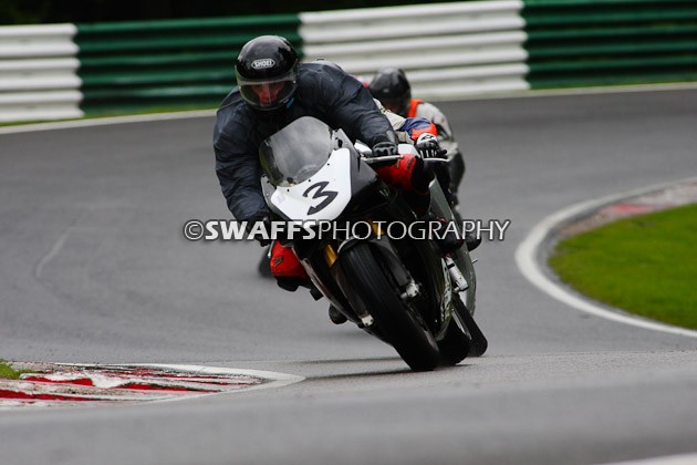 Thunderbikes- Cadwell Park May 2009