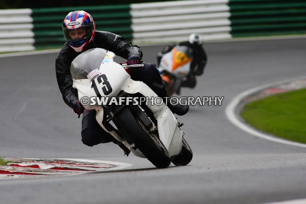 Thunderbikes- Cadwell Park May 2009