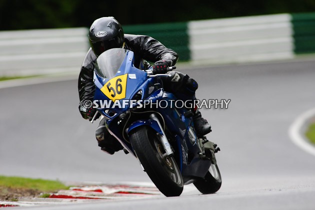 Thunderbikes- Cadwell Park May 2009